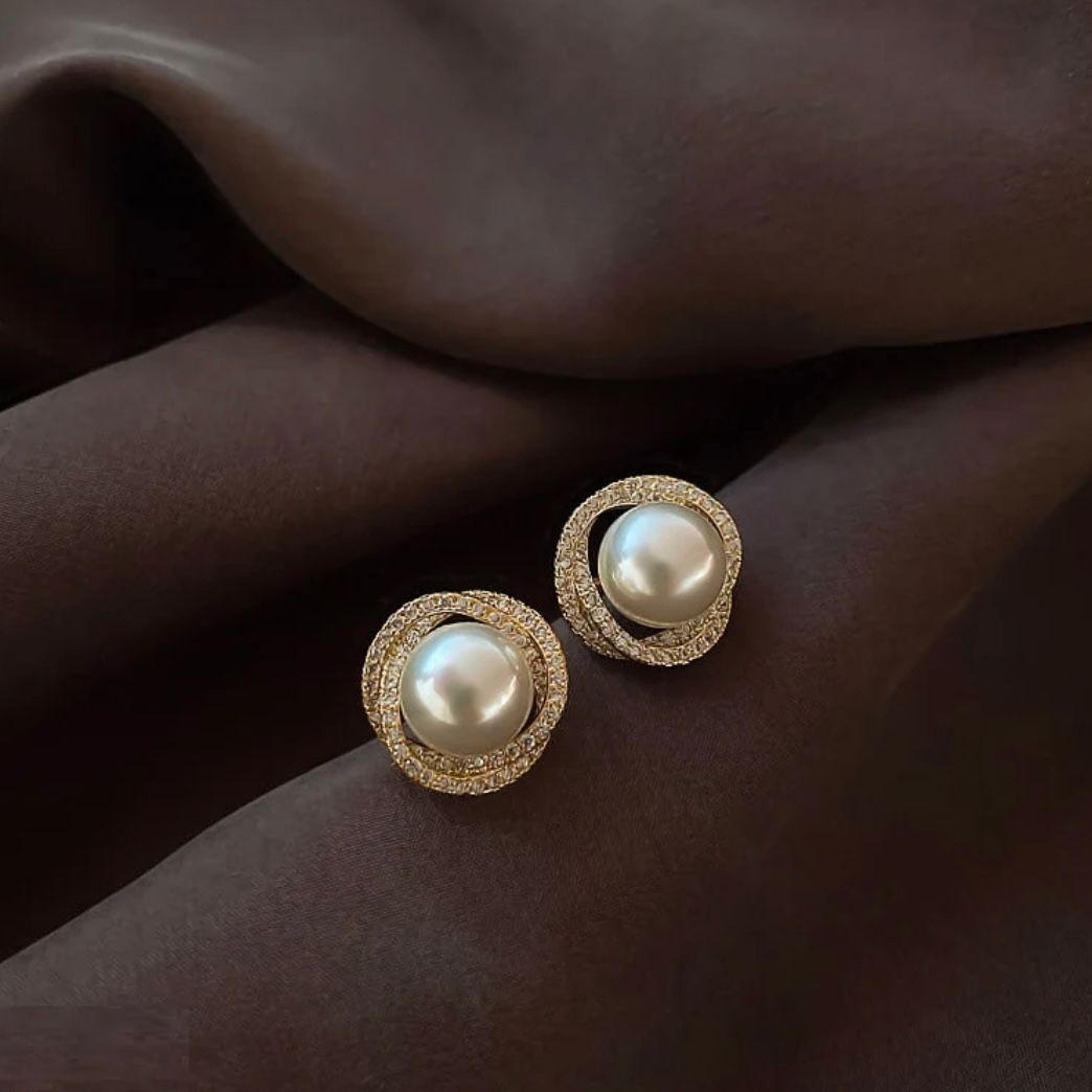 Pearl Studs pair