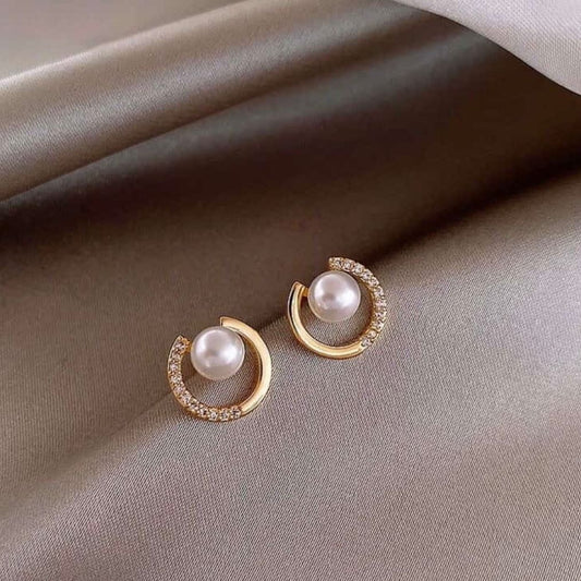 C-Pearl Studs pair